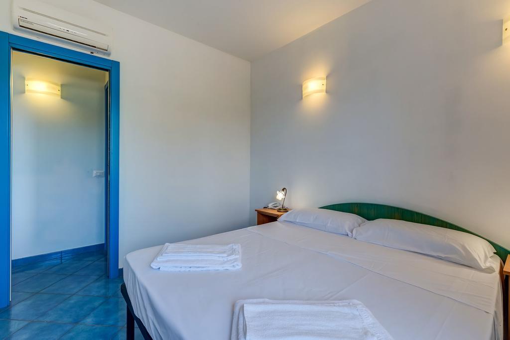Terra Felice Aparthotel San Felice Circeo Exteriör bild