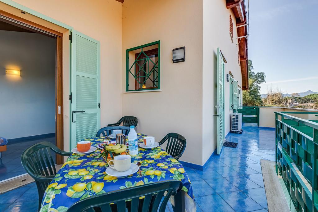 Terra Felice Aparthotel San Felice Circeo Exteriör bild