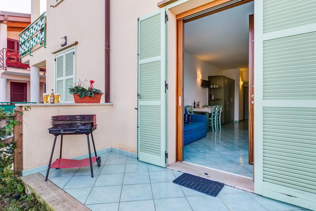Terra Felice Aparthotel San Felice Circeo Exteriör bild