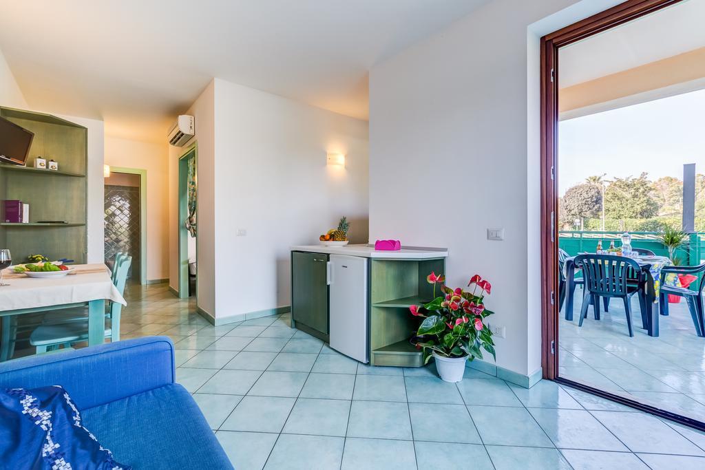 Terra Felice Aparthotel San Felice Circeo Rum bild